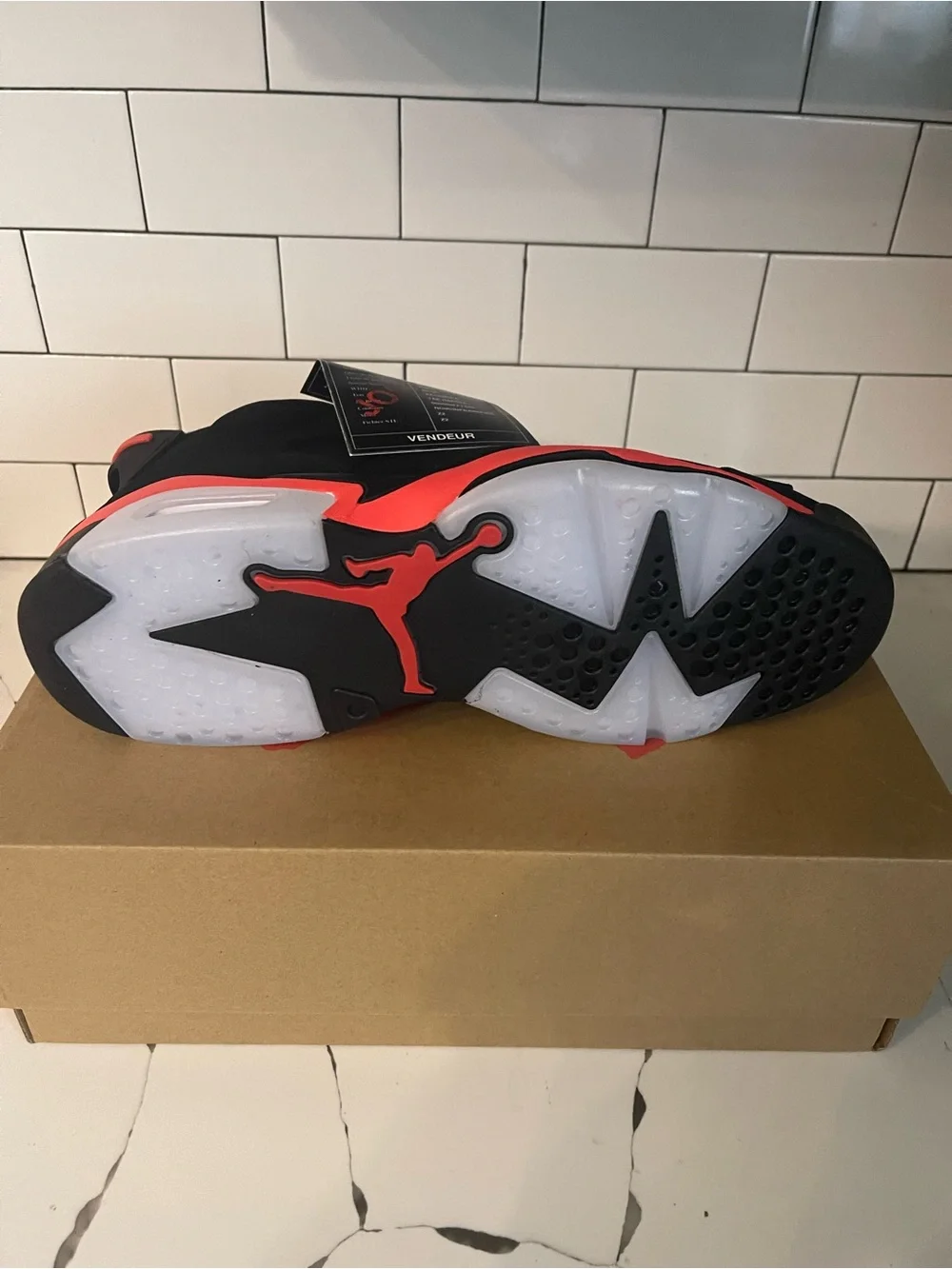Men’s Retro 6 Infared Size 13.